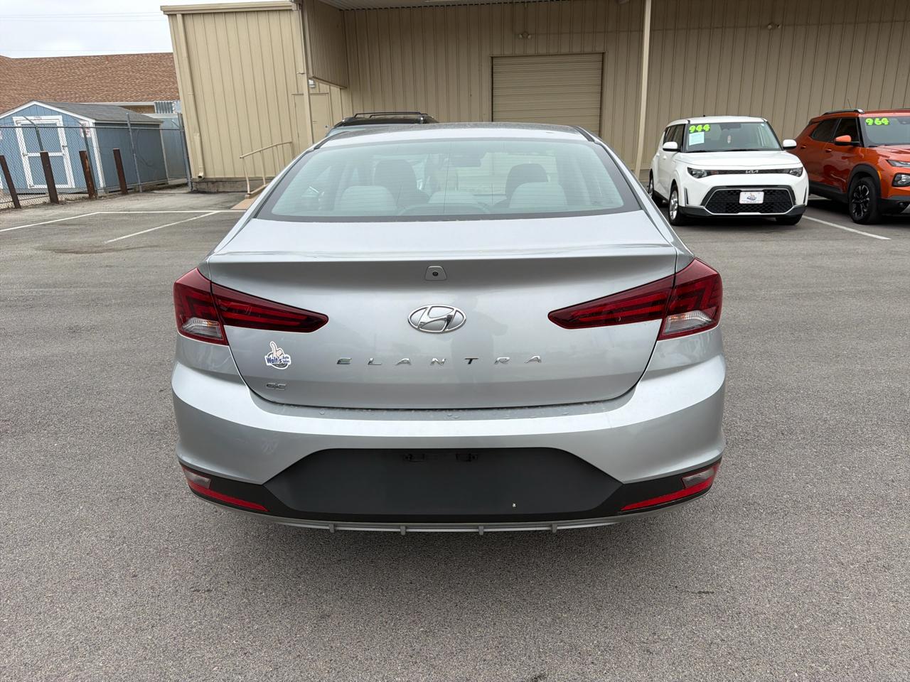 Hyundai Elantra  2020
