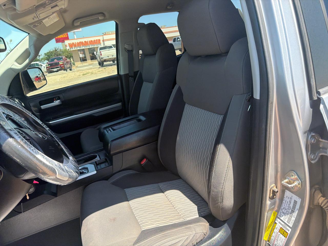 Toyota Tundra 4WD Truck  2015
