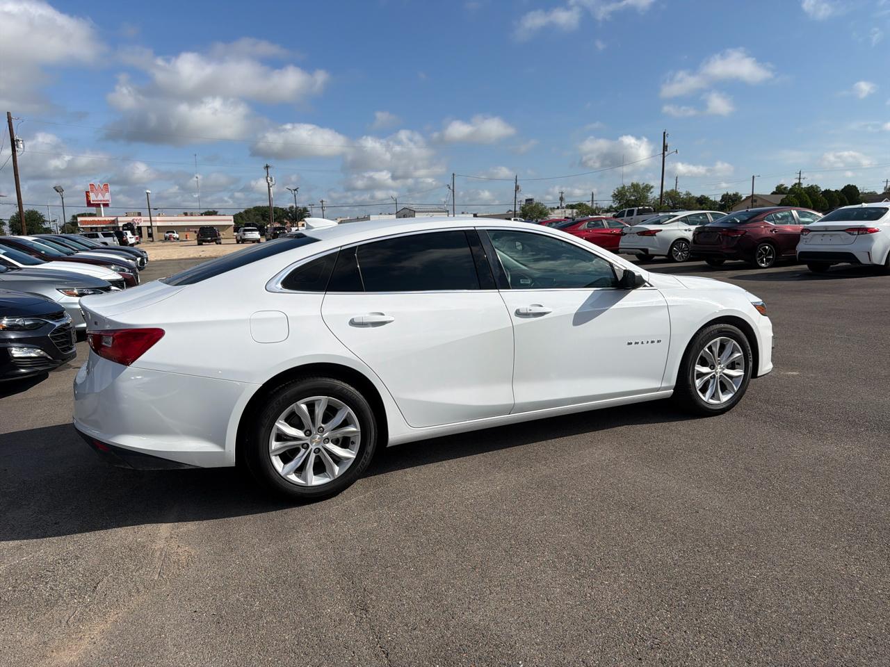 Chevrolet Malibu  2023