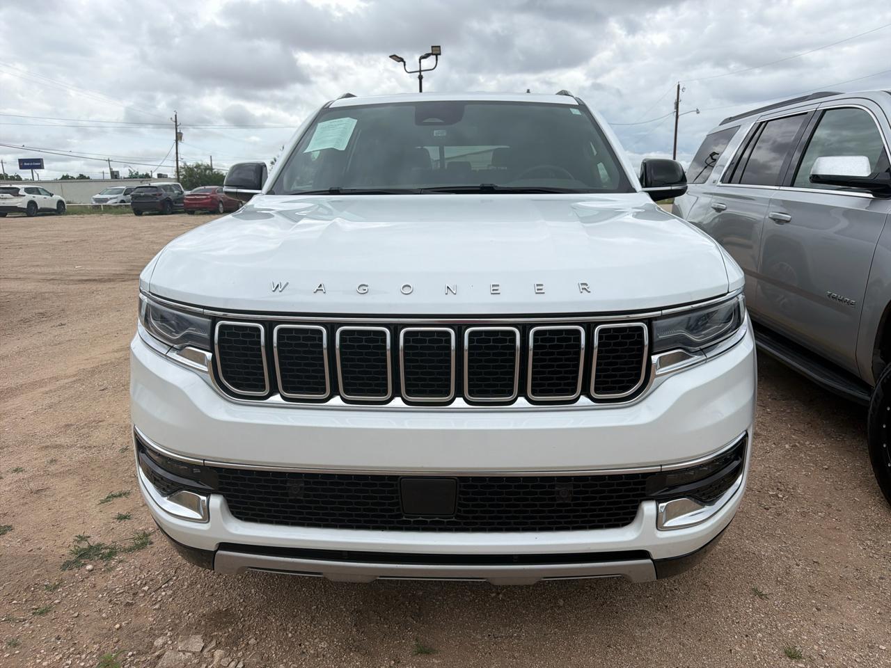 2024 Jeep Wagoneer L's photo