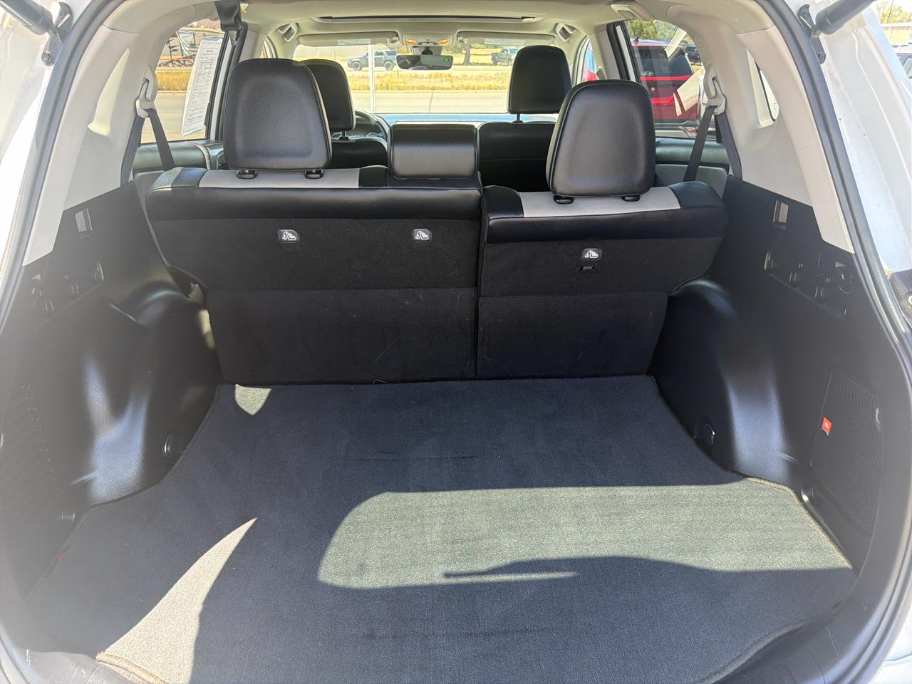 Toyota RAV4  2016
