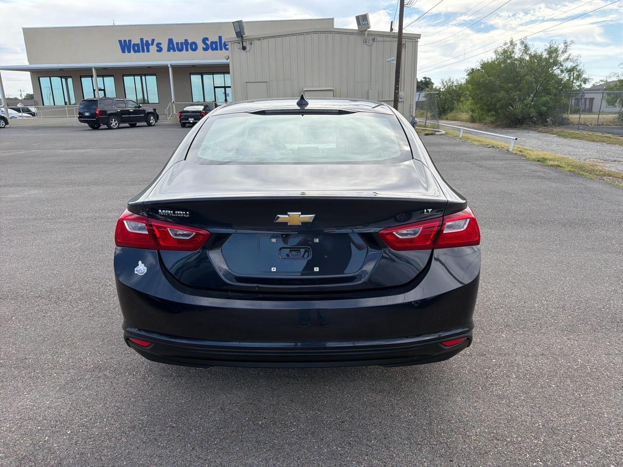 Chevrolet Malibu  2023