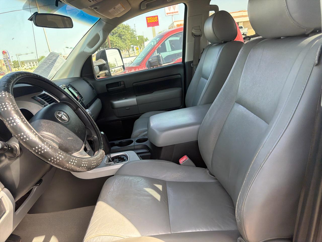 Toyota Tundra 2WD Truck  2008