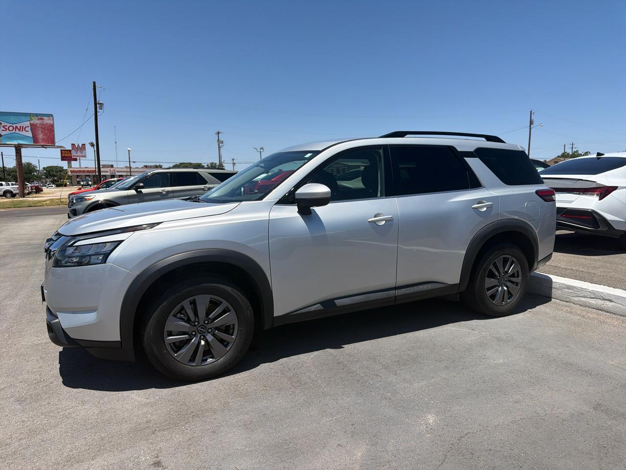 Nissan Pathfinder  2024