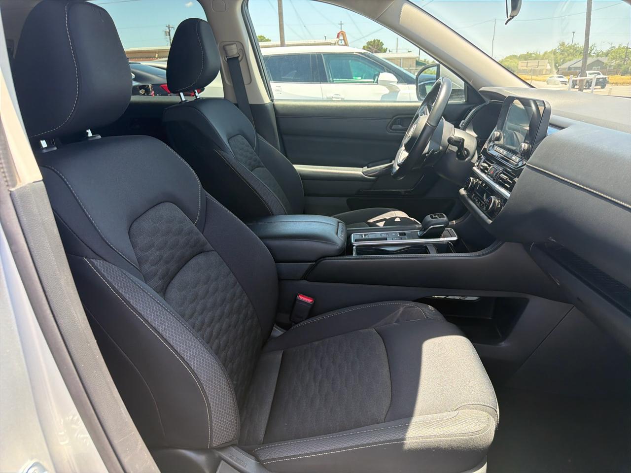 Nissan Pathfinder  2024