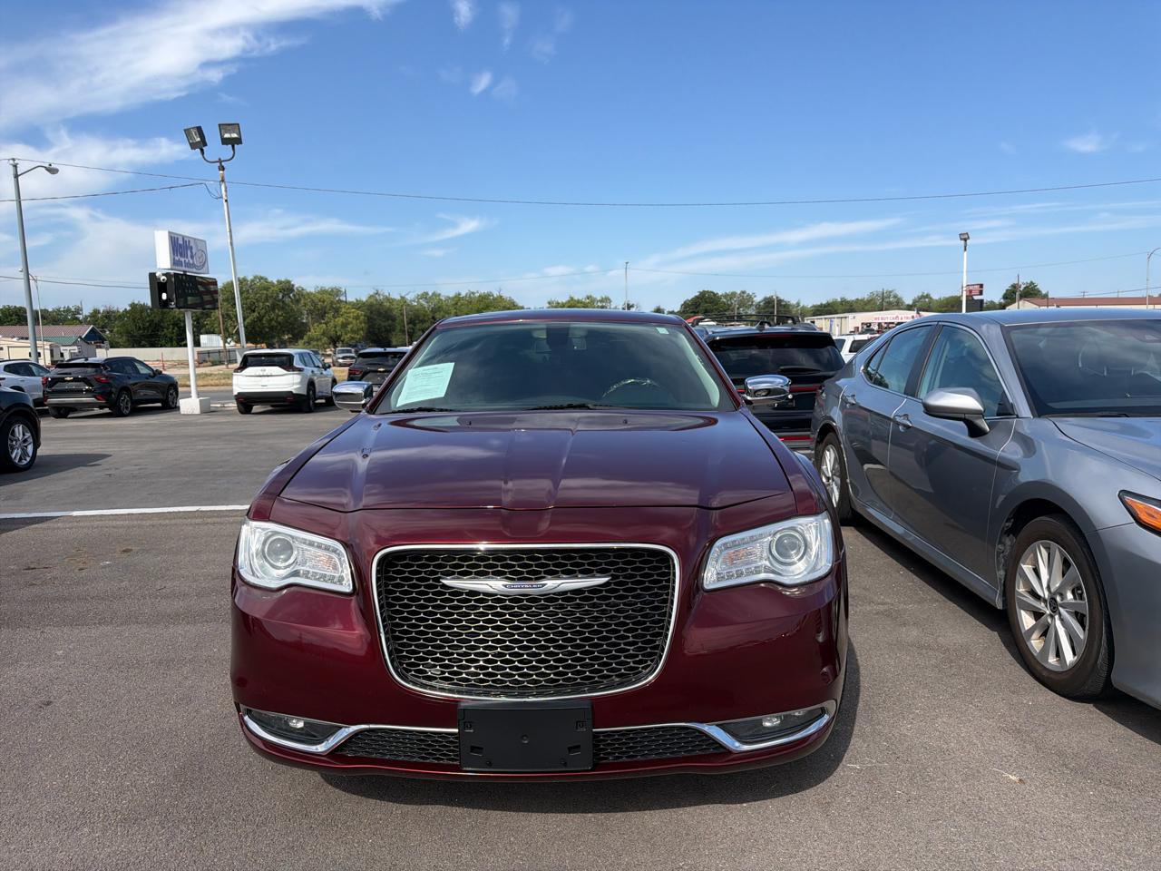 Chrysler 300  2019