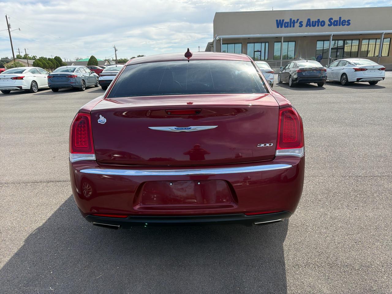 Chrysler 300  2019