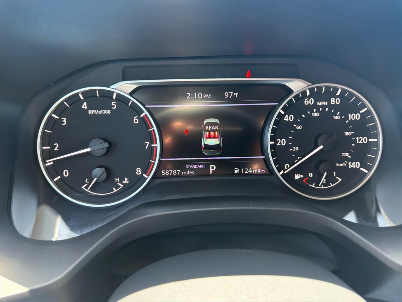 Nissan Rogue  2024