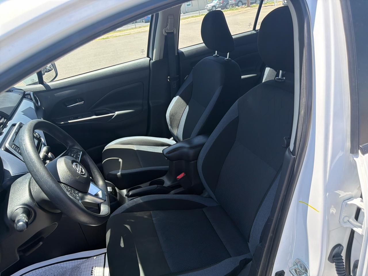 Nissan Versa  2024
