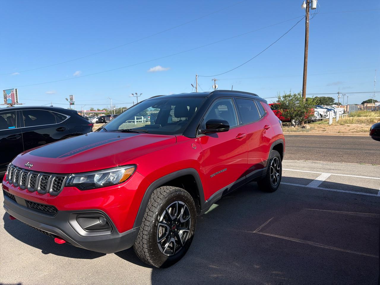 2025 Jeep Compass Trailhawk - Photo 2