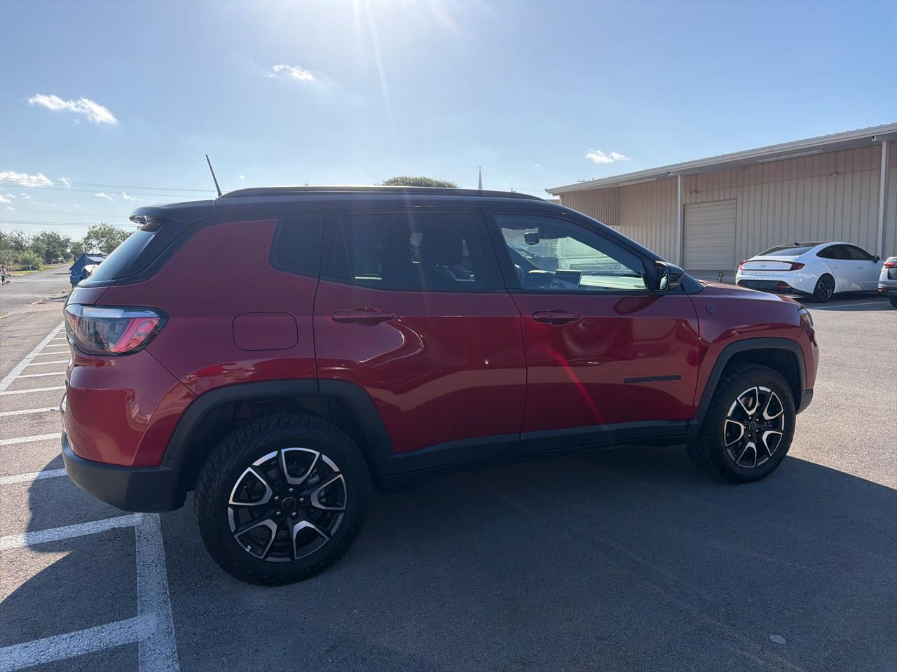 2025 Jeep Compass Trailhawk - Photo 3