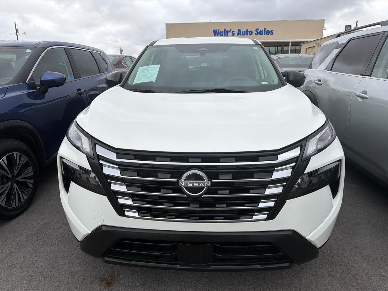 Nissan Rogue  2024