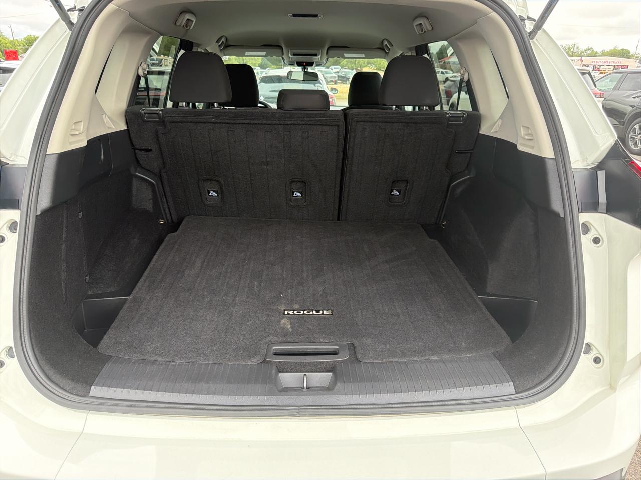 Nissan Rogue  2024