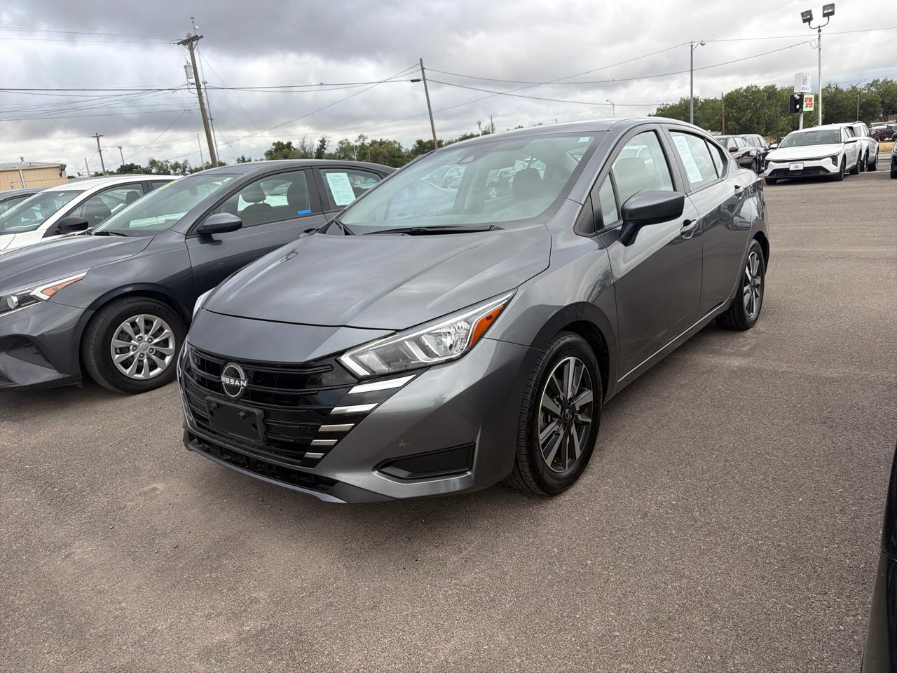 Nissan Versa  2024