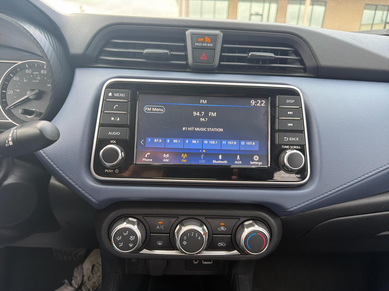 Nissan Versa  2024