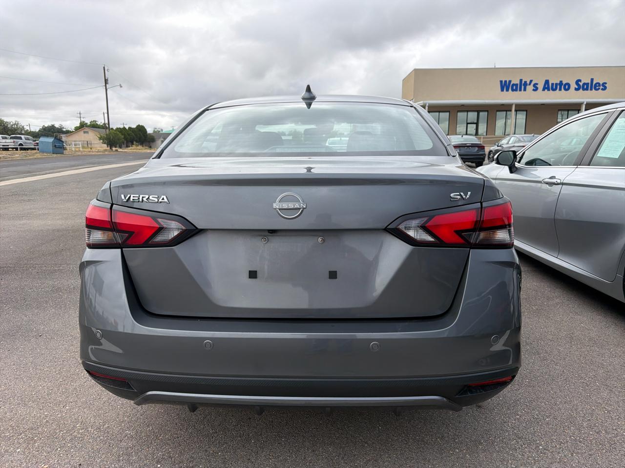 Nissan Versa  2024
