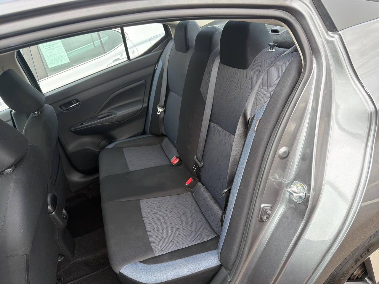 Nissan Versa  2024