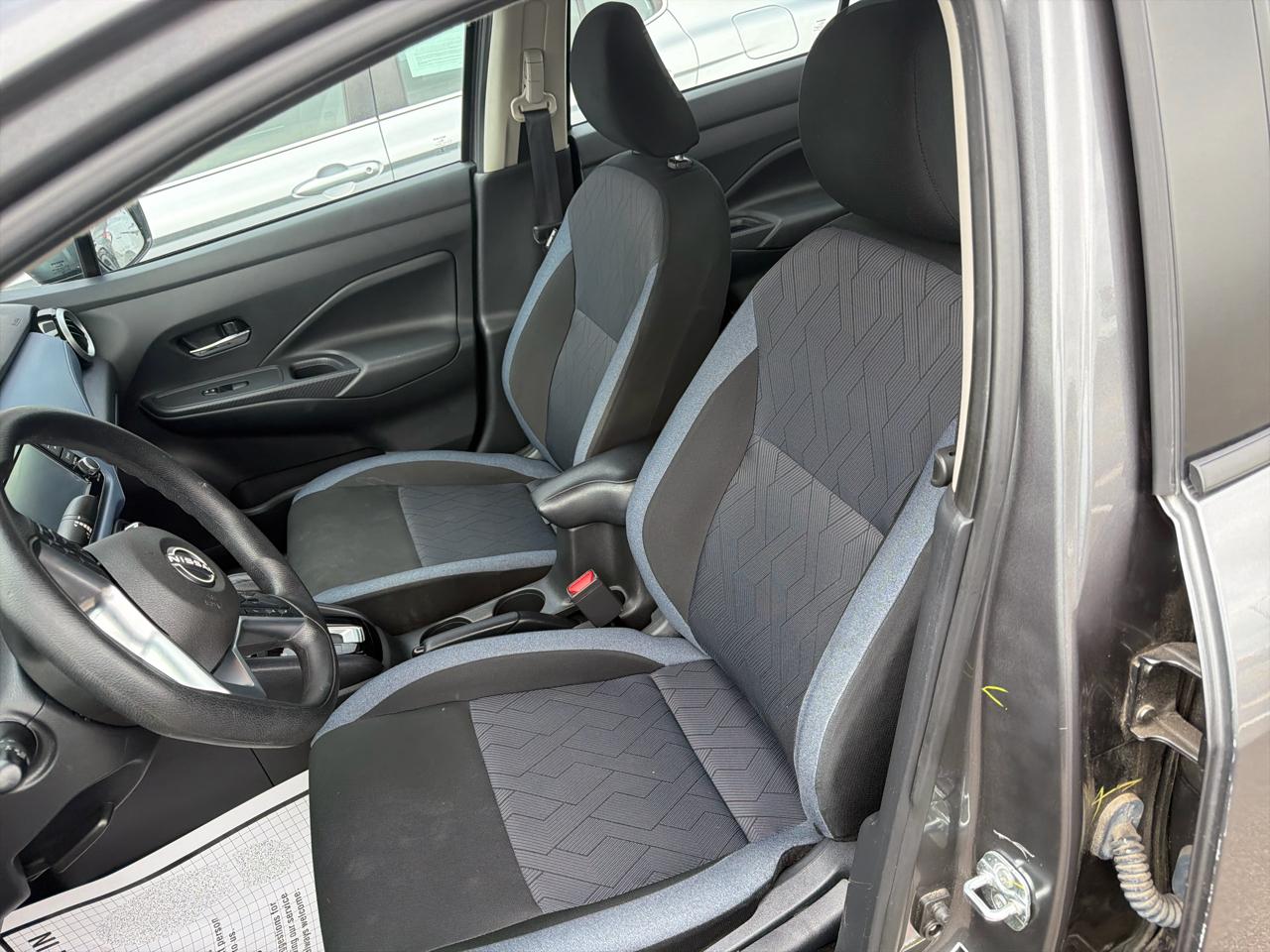 Nissan Versa  2024