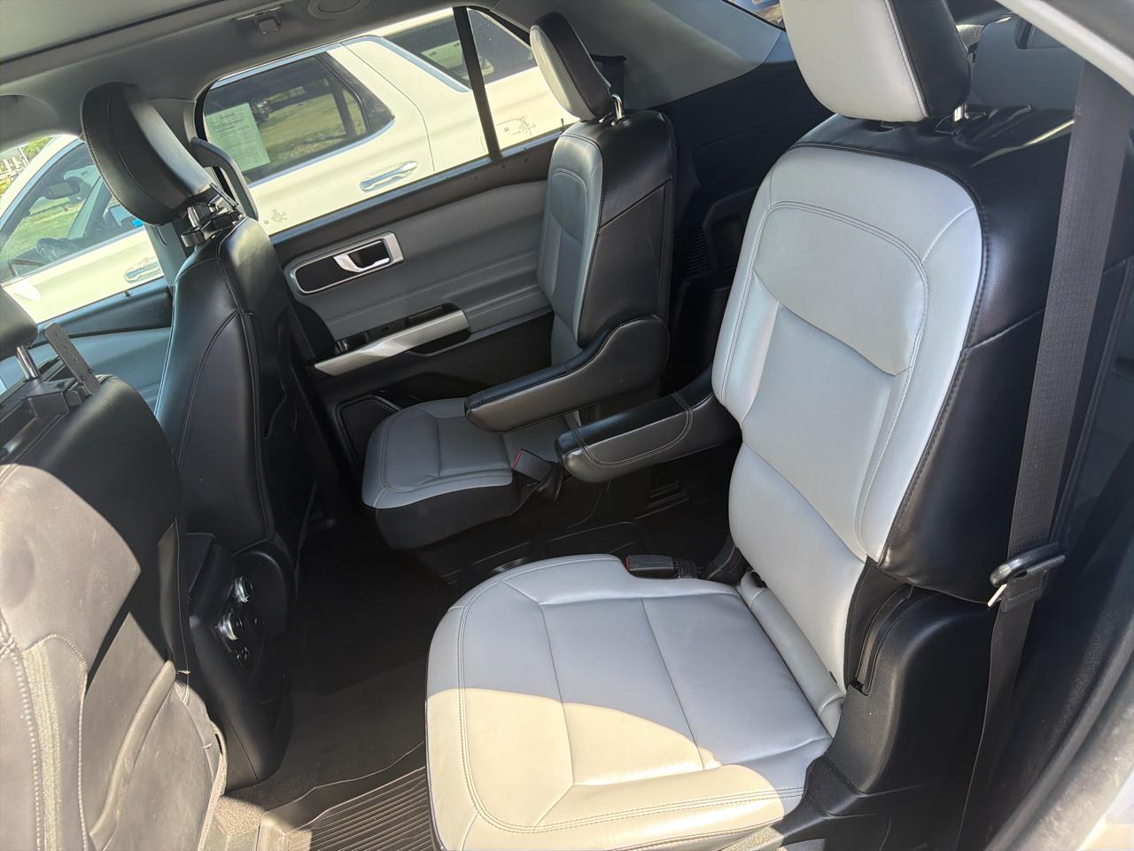 Ford Explorer  2021