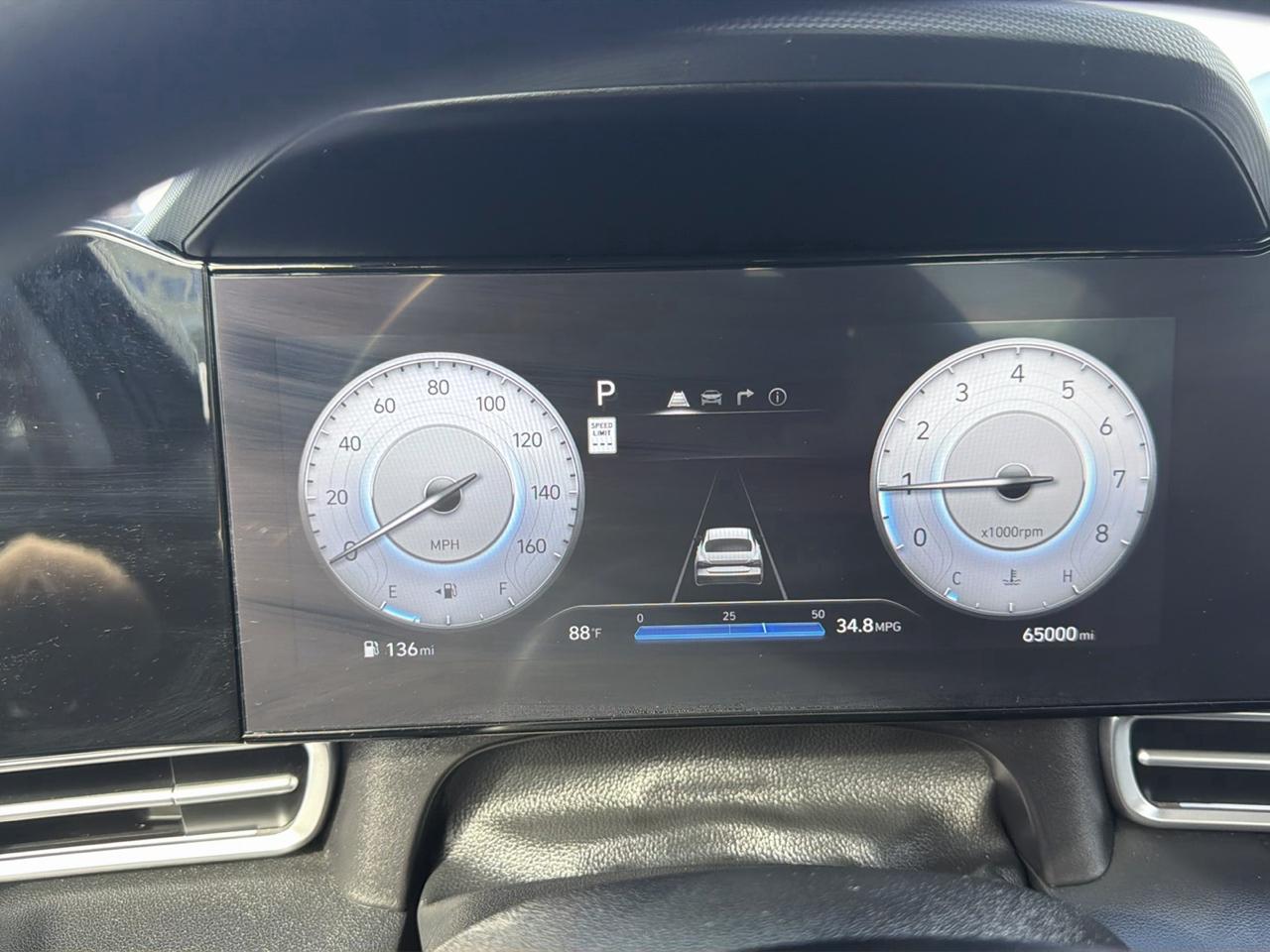 Hyundai Elantra  2024