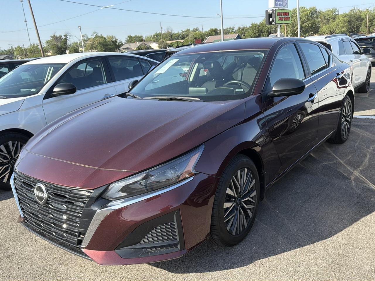 Nissan Altima  2024