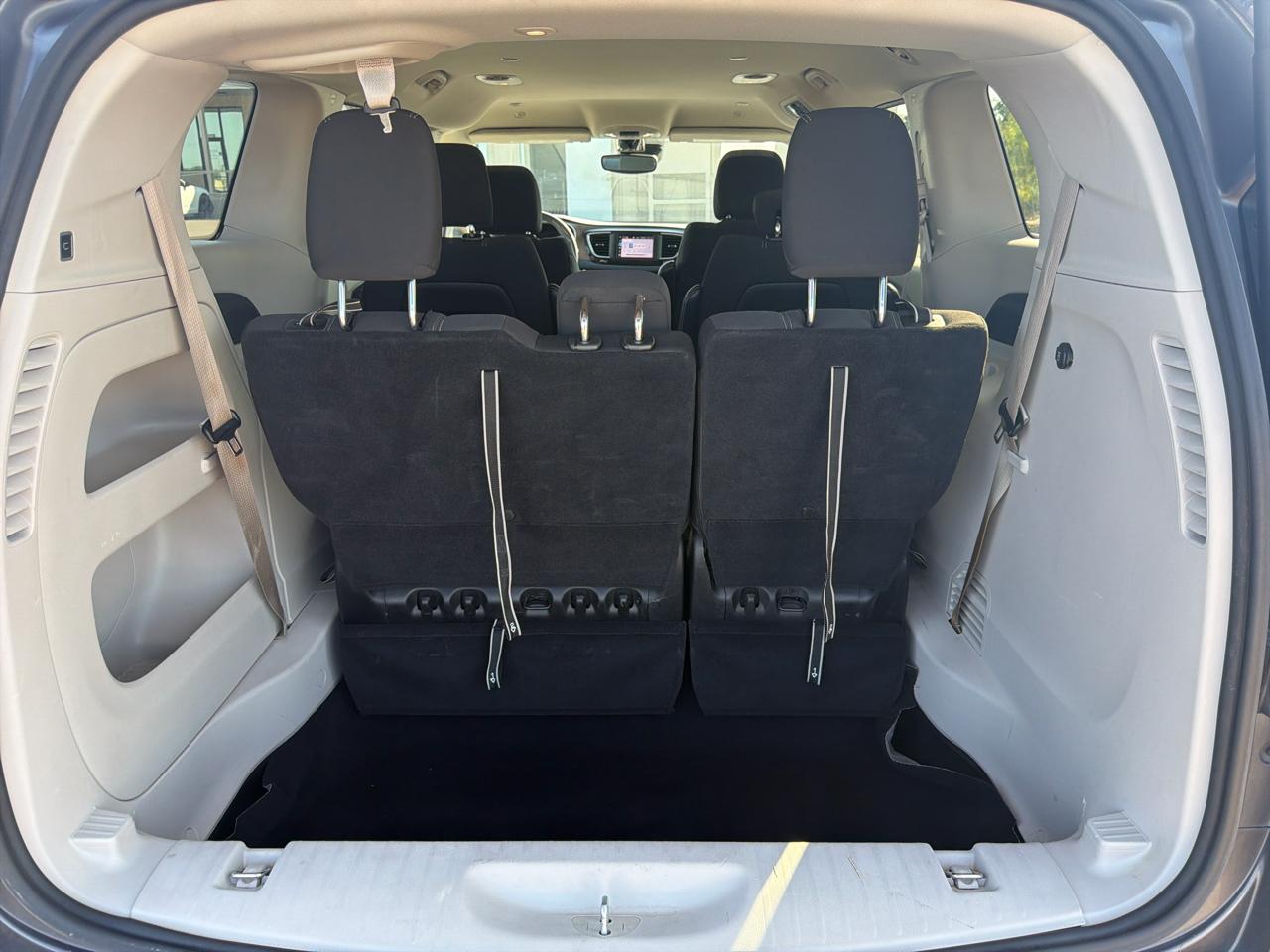 Chrysler Voyager  2023