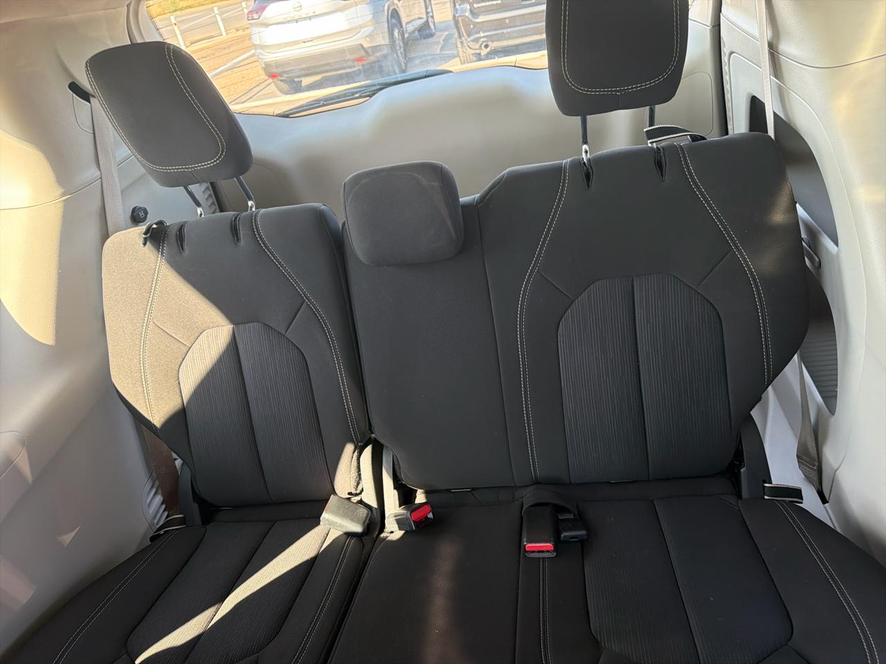Chrysler Voyager  2023