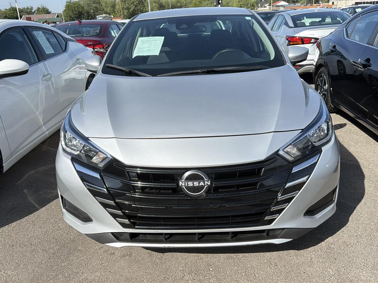 Nissan Versa  2024
