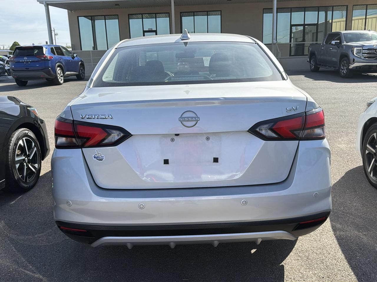 Nissan Versa  2024