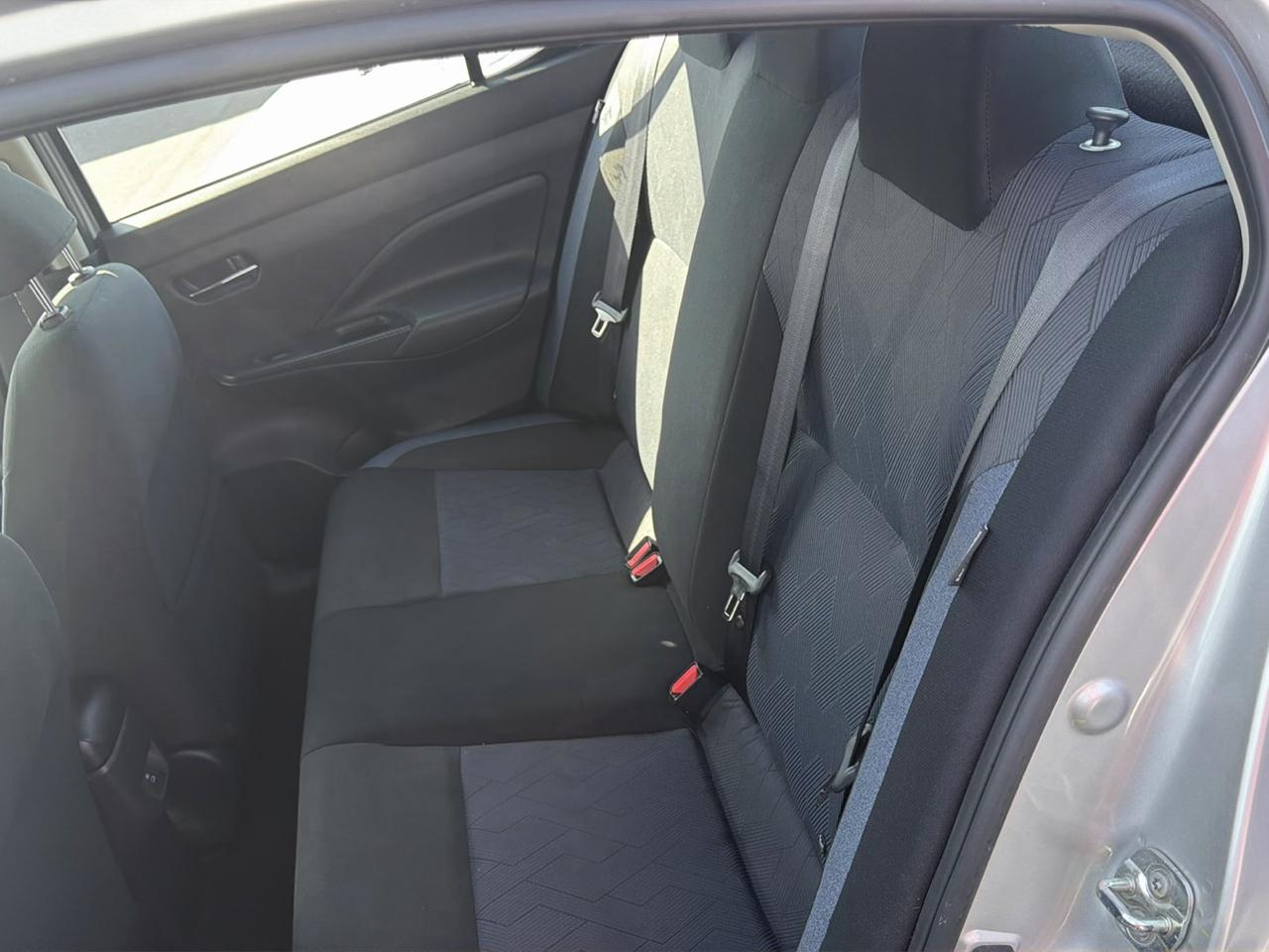 Nissan Versa  2024
