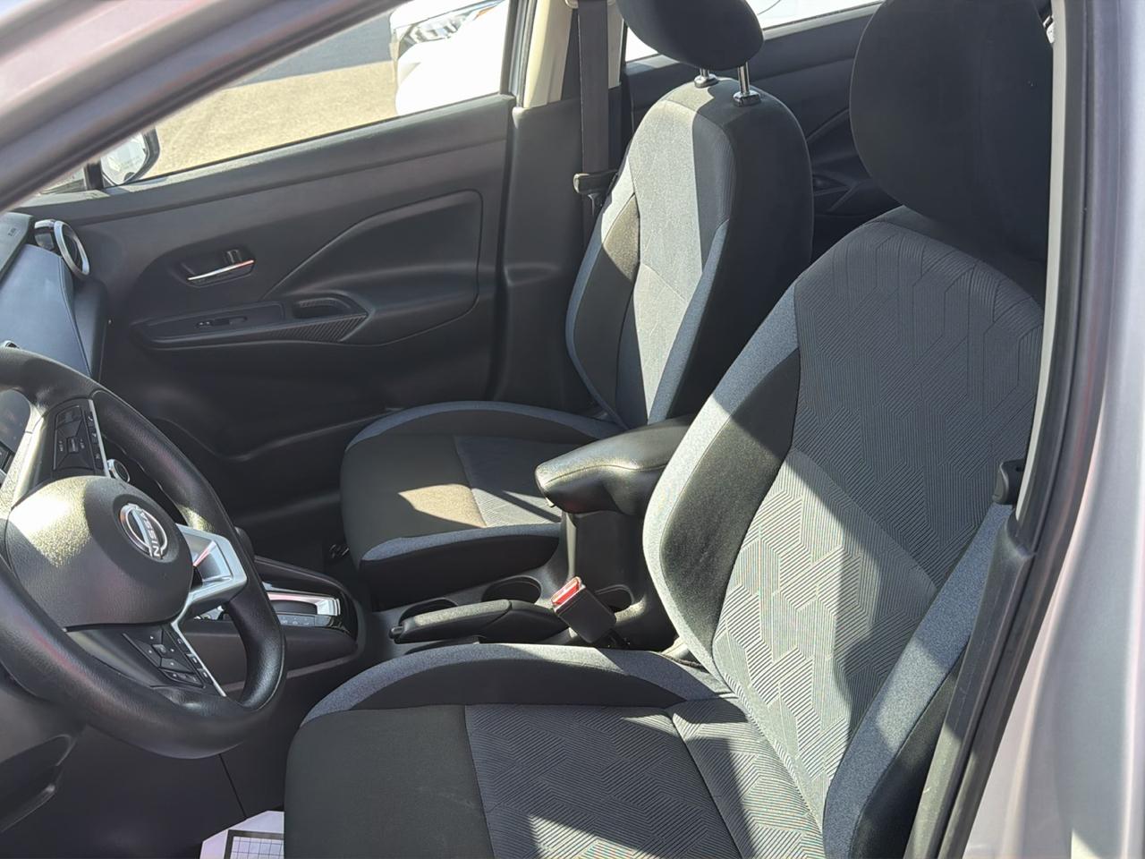 Nissan Versa  2024