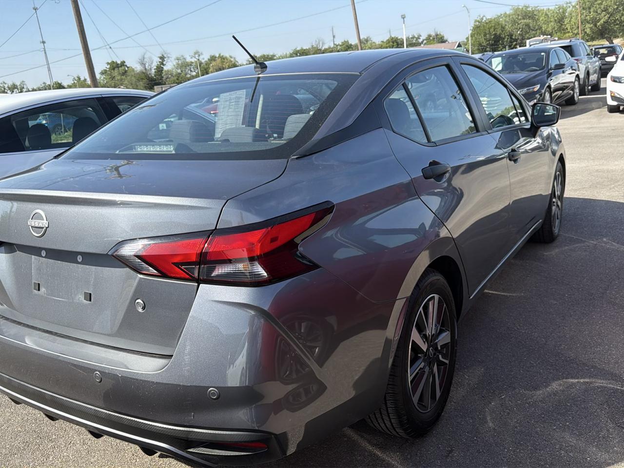 Nissan Versa  2024