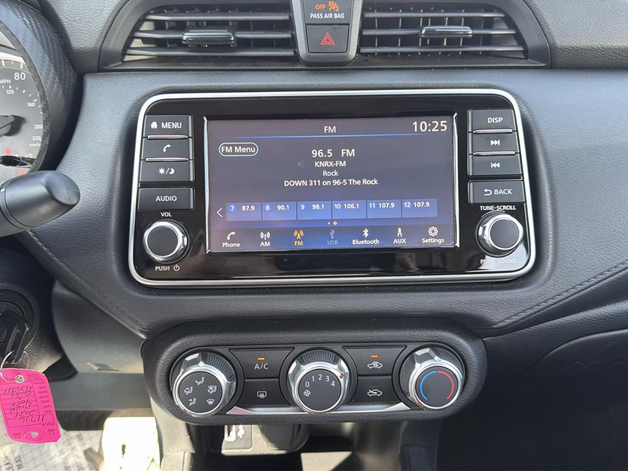 Nissan Versa  2024