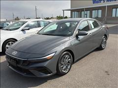 2024 Hyundai Elantra 