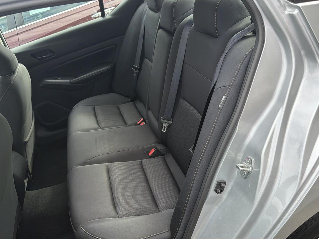 Nissan Altima  2024