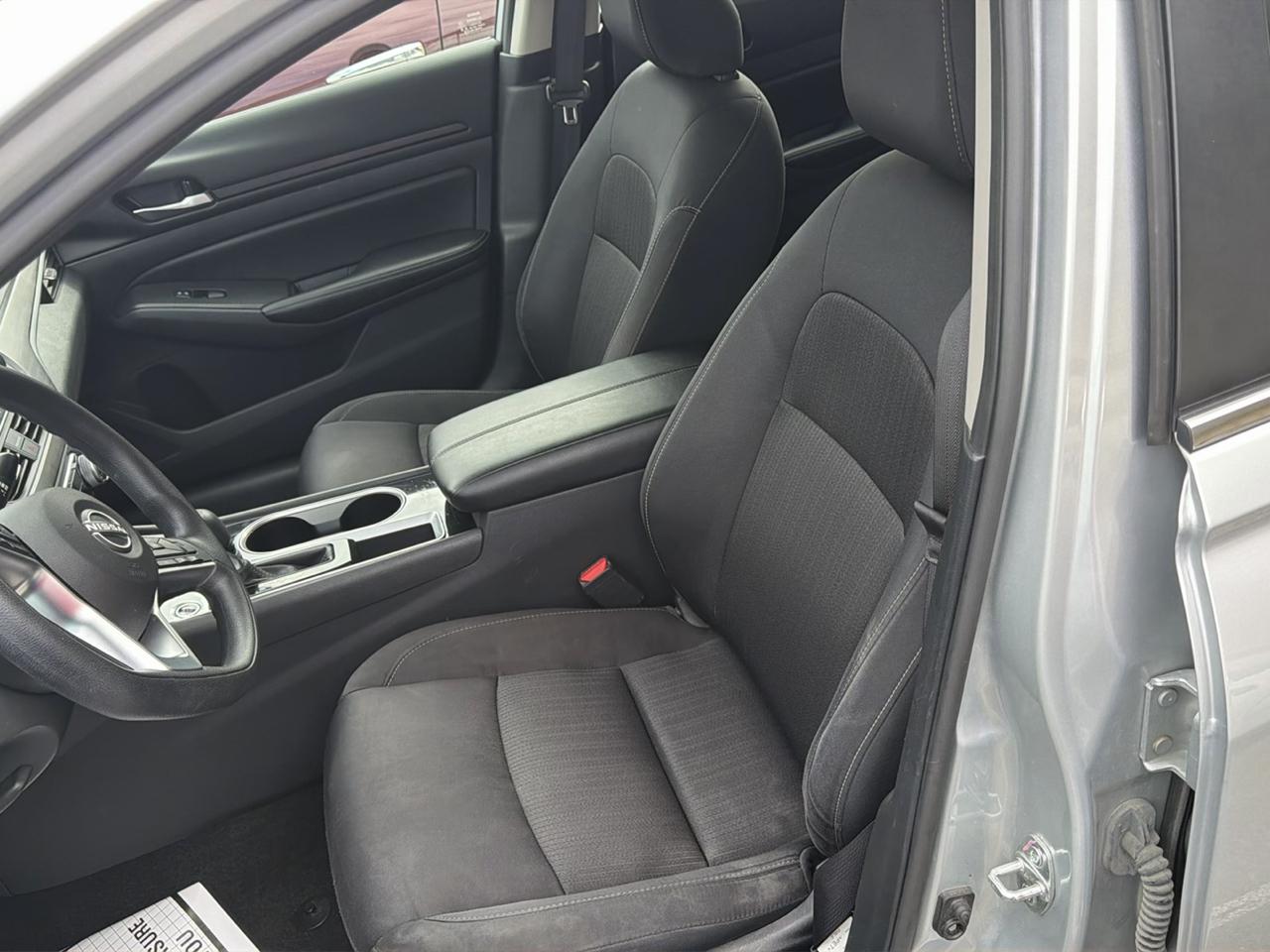 Nissan Altima  2024
