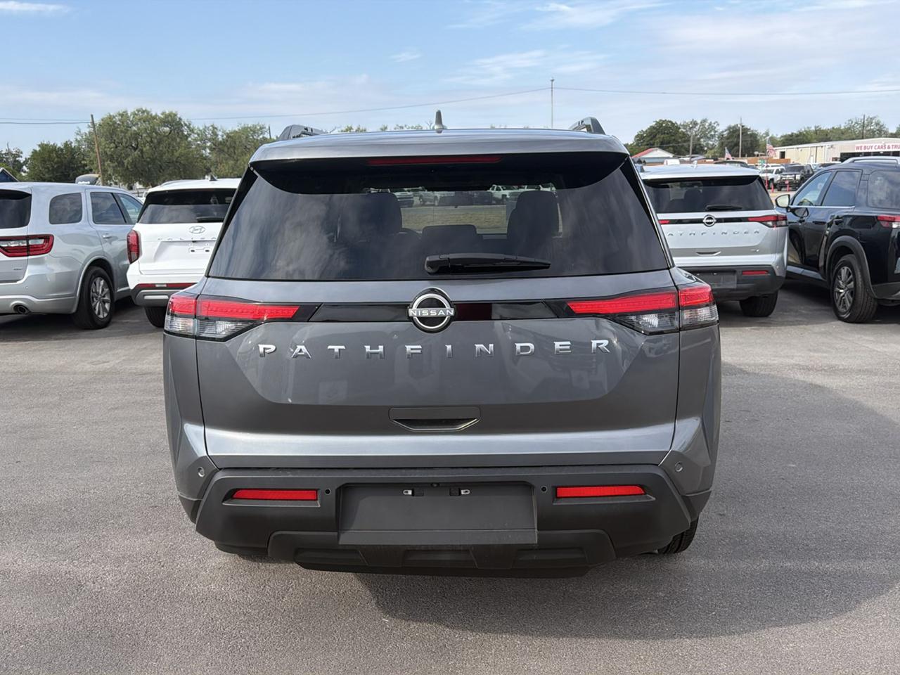 Nissan Pathfinder  2025