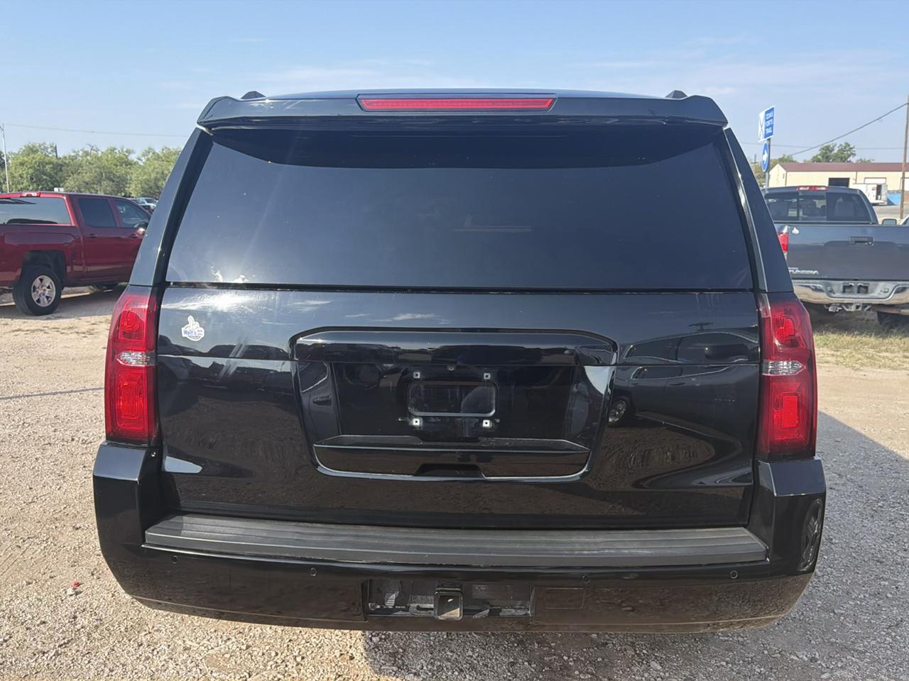Chevrolet Suburban  2015