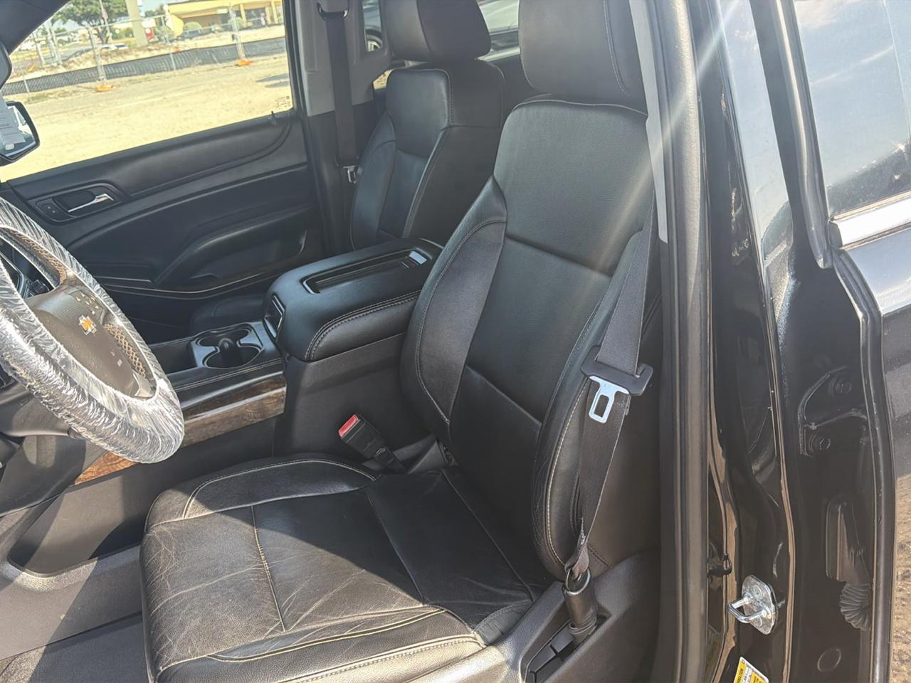 Chevrolet Suburban  2015