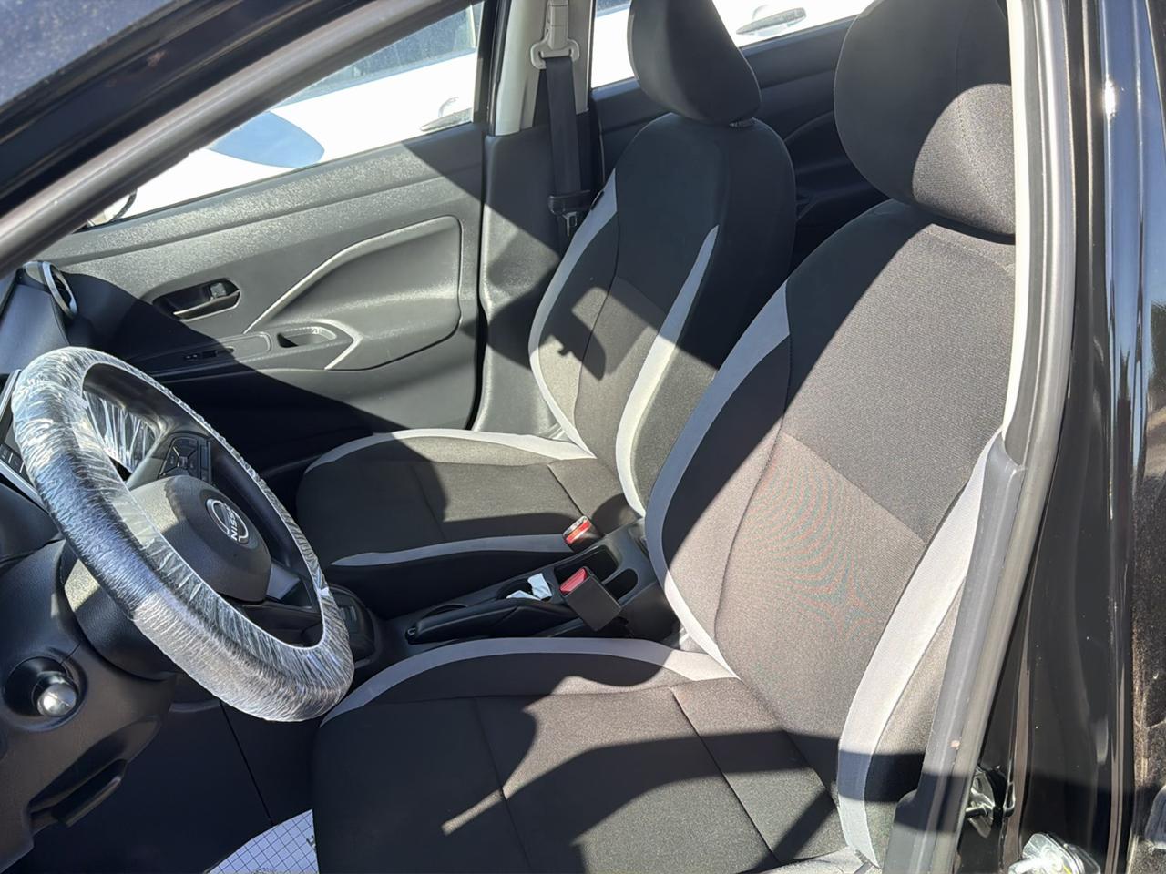 Nissan Versa  2025