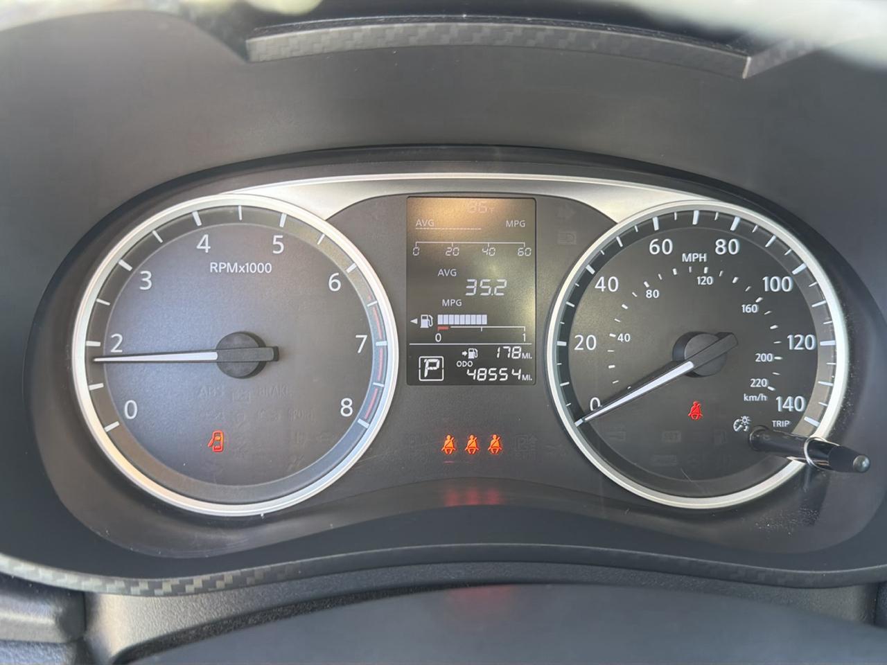Nissan Versa  2025