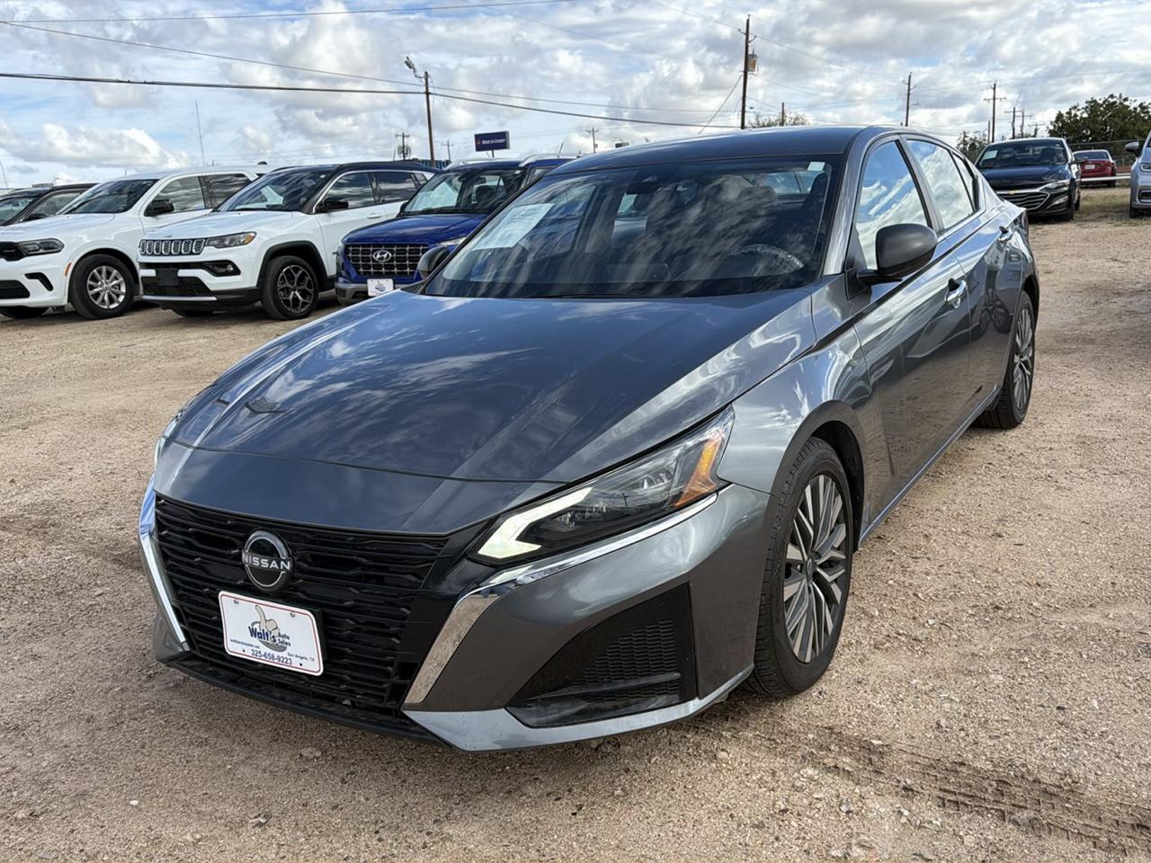 Nissan Altima  2024