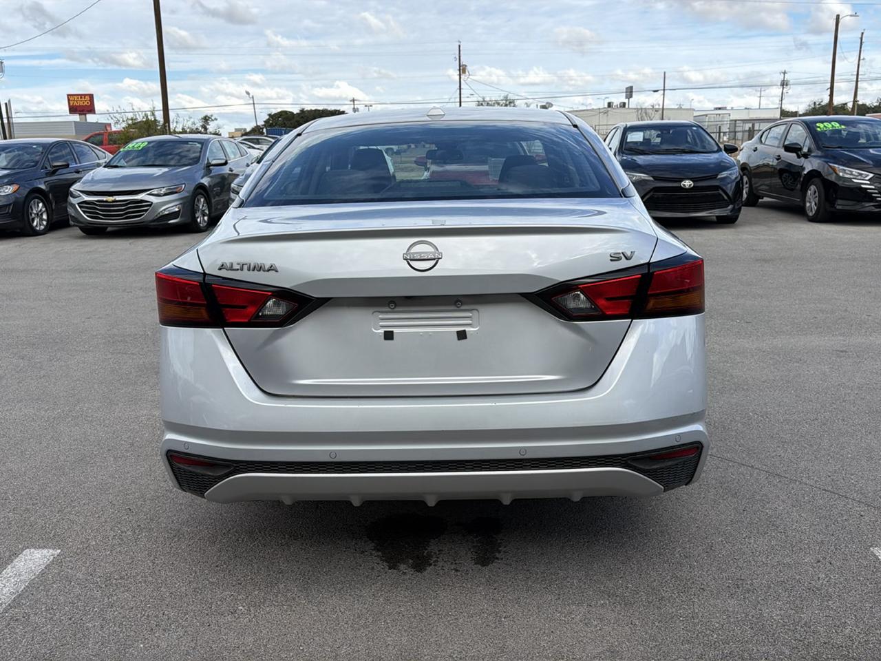 Nissan Altima  2024