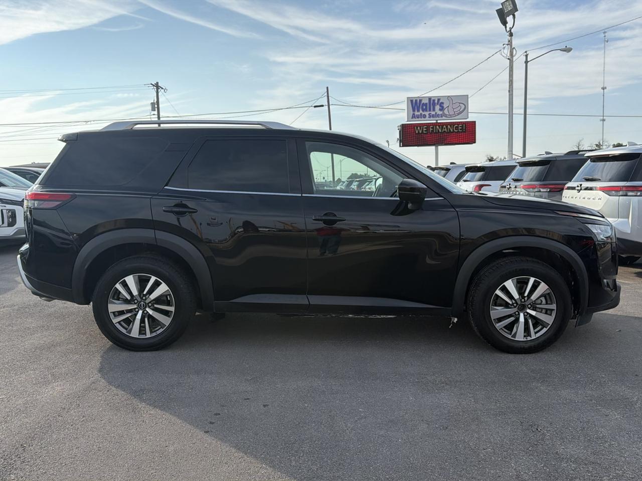 Nissan Pathfinder  2025