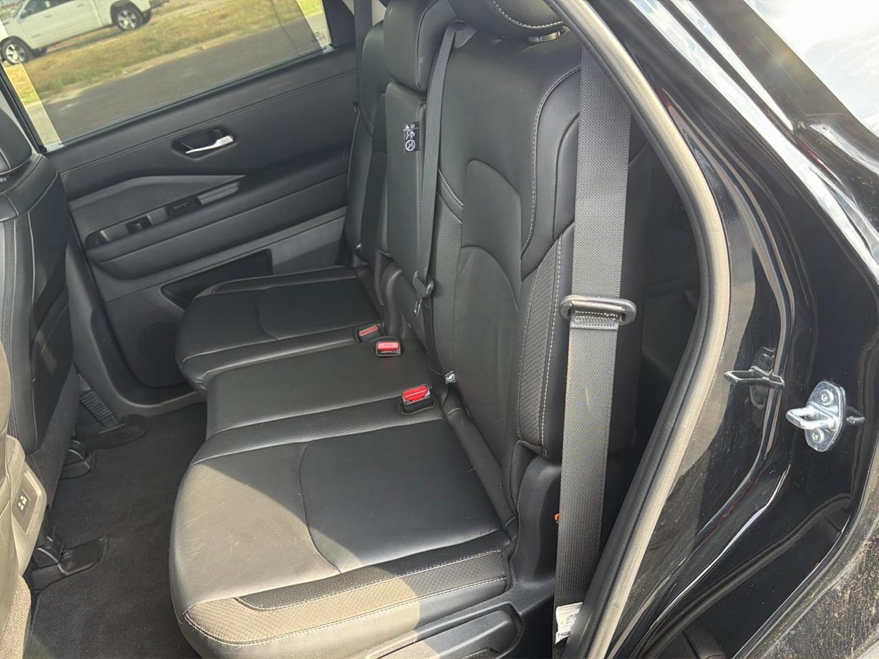 Nissan Pathfinder  2025
