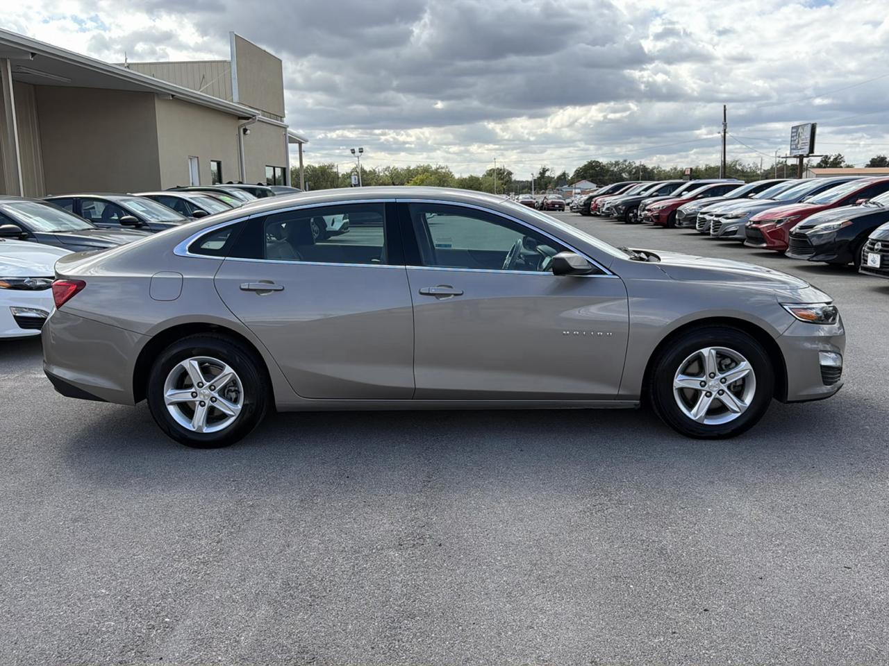 Chevrolet Malibu  2024