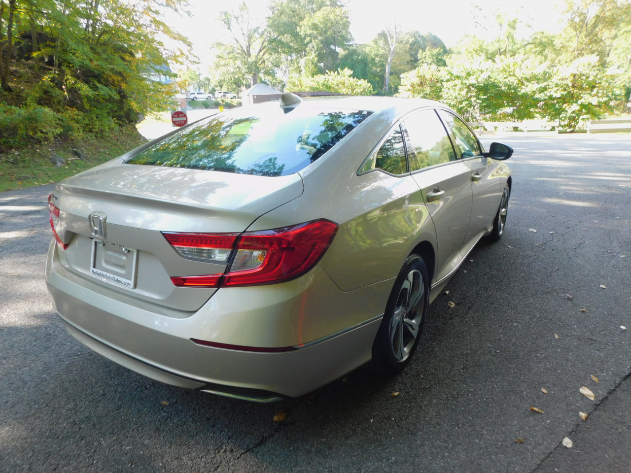 2019 Honda Accord EX-L photo 3