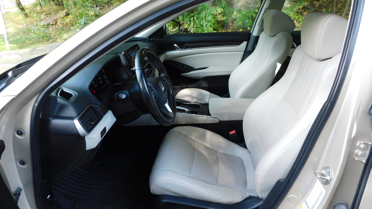 2019 Honda Accord EX-L photo 8