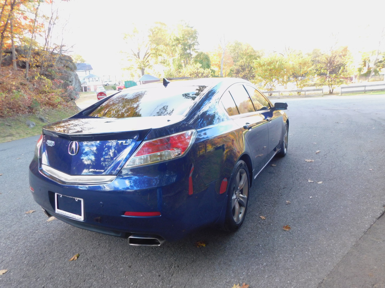 Acura TL 6-Speed AT SH-AWD with Tech Package and HPT 2014 Acura TL 6-Speed AT SH-AWD with Tech Package and HPT 2014