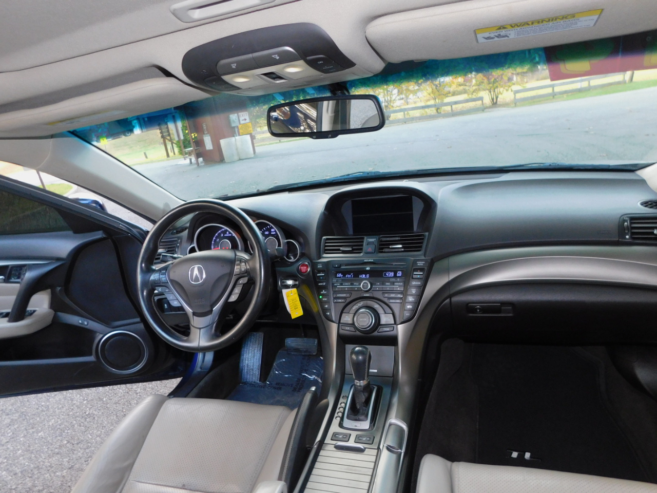 Acura TL 6-Speed AT SH-AWD with Tech Package and HPT 2014 Acura TL 6-Speed AT SH-AWD with Tech Package and HPT 2014